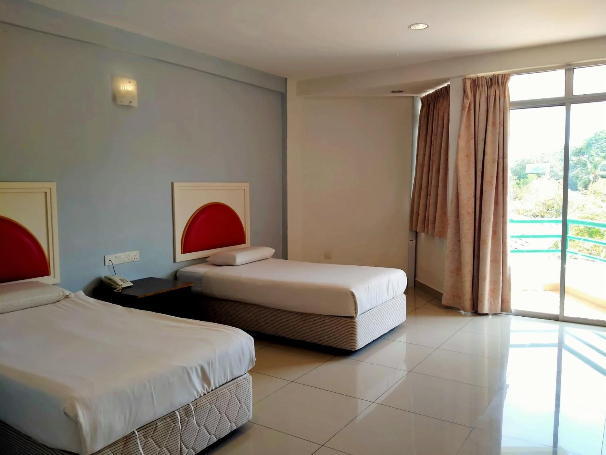 Akar Beach Resort Port Dickson Exterior foto
