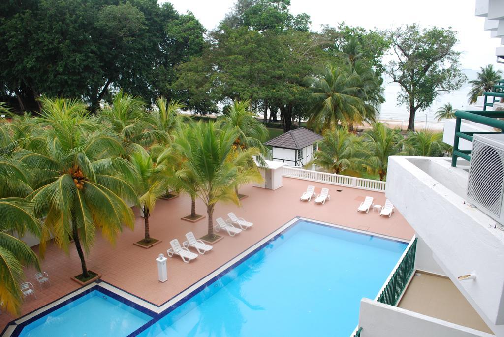 Akar Beach Resort Port Dickson Habitación foto