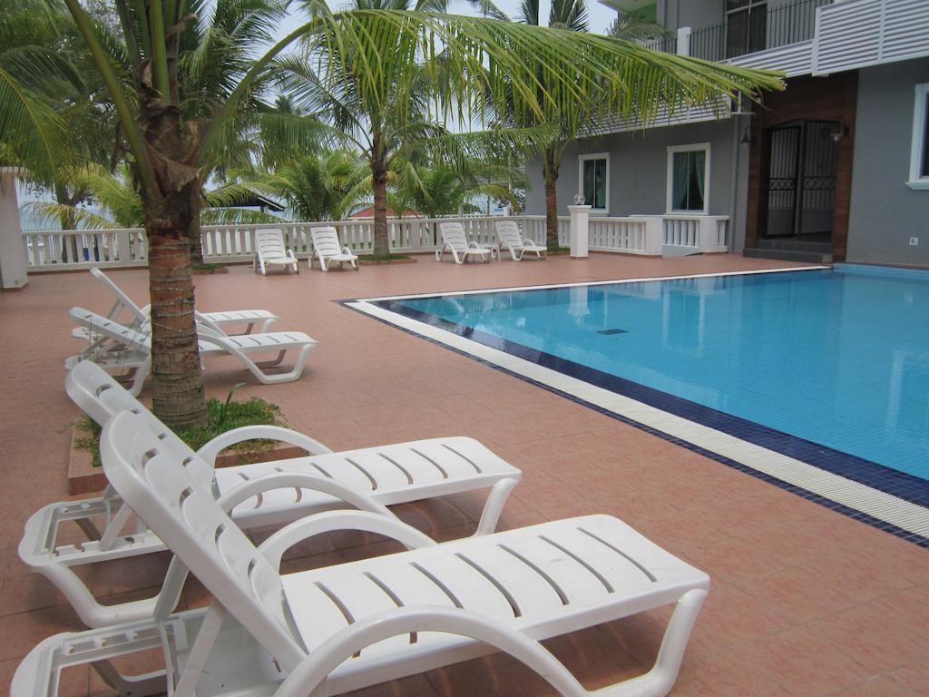 Akar Beach Resort Port Dickson Exterior foto
